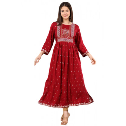 Casual Viscose Rayon 3-4th Sleeve Nayra Cut Kurti (Red)