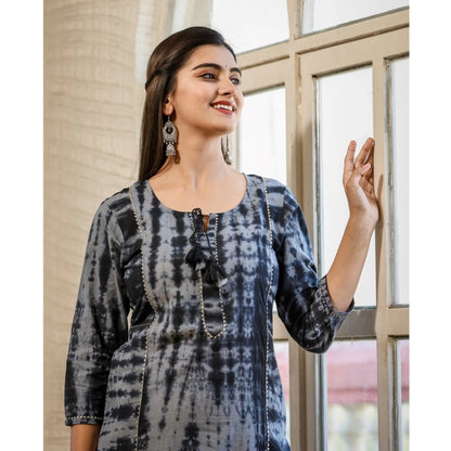 Cotton Dyed 3/4 Sleeve Round Neck Kurti (Black)