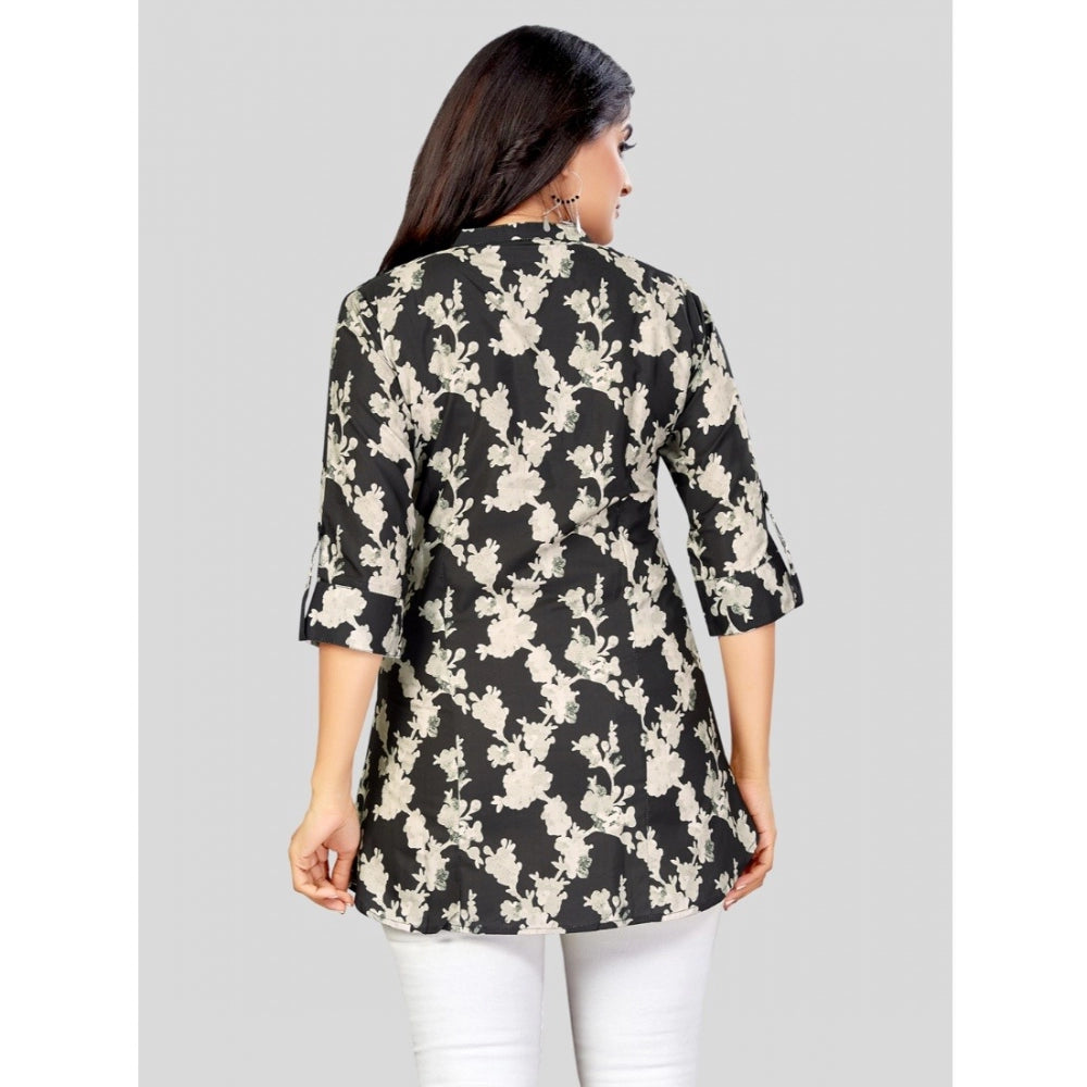 Poly Crepe Mandarin Collar 3/4 Sleeves Short Top (Black)