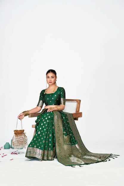 Fashion Dream Womens green banarasi silk Saree