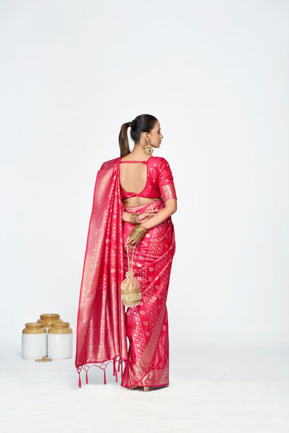 Fashion Dream Womens rani pink banarasi silk Saree
