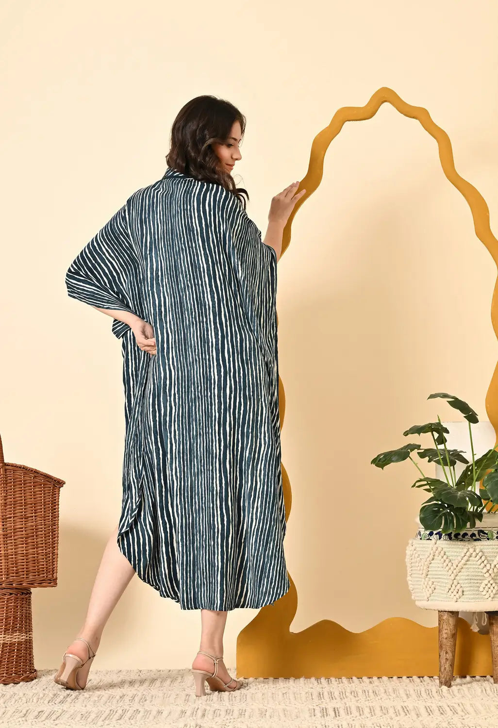 Striped Kaftani Dress – Breezy & Stylish Comfort
